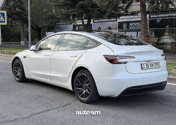 Tesla Model 3 2025 — լուսանկար 2