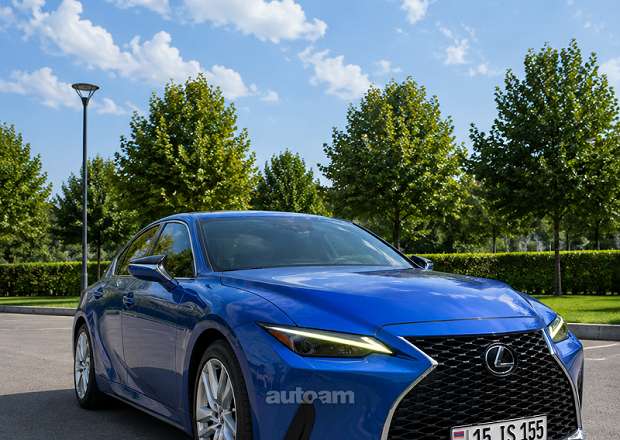 Lexus IS 300 2021 — լուսանկար 2