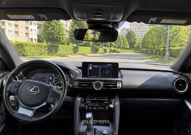 Lexus IS 300 2021 — լուսանկար 7