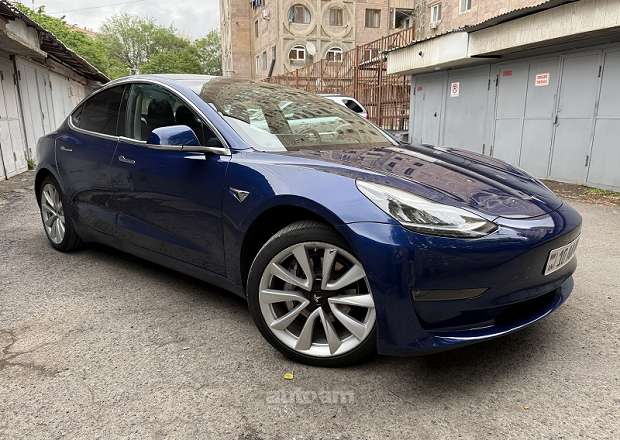 Tesla Model 3 2018 — լուսանկար 1
