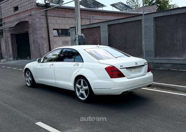 Mercedes-Benz S 550 2010 — լուսանկար 2