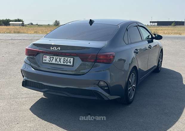 Kia Forte 2022 — photo 2