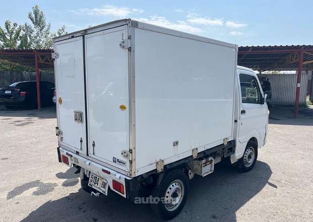 Suzuki Carry
