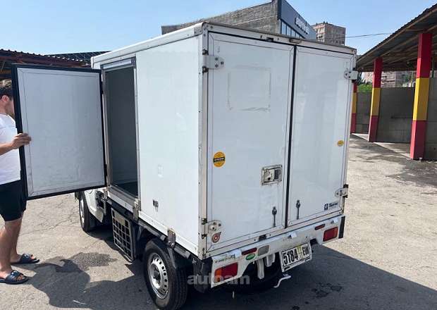 Suzuki Carry