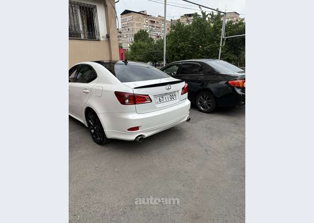 Lexus IS 250 2011 — լուսանկար 3
