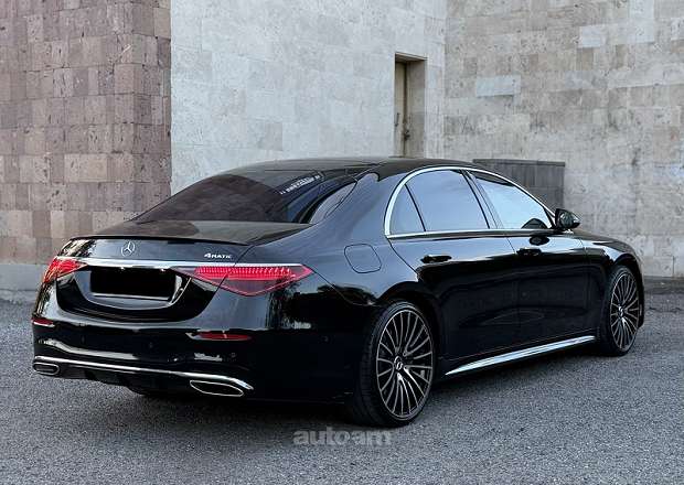Mercedes-Benz S 500