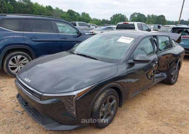 Kia K4