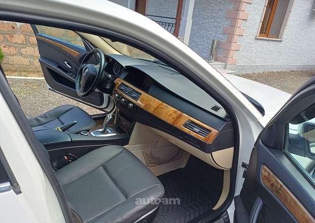 BMW 530 2008 — լուսանկար 12
