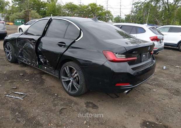BMW 330