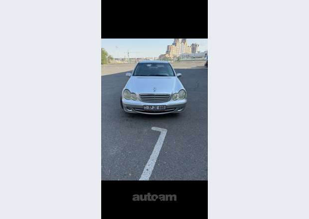 Mercedes-Benz C 320 2004 — photo 4