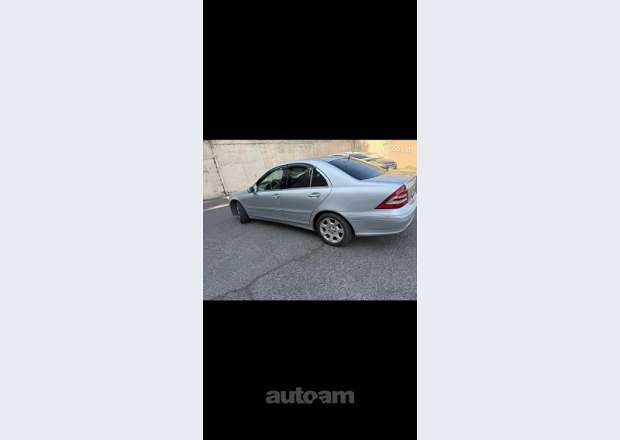 Mercedes-Benz C 320 2004 — photo 5