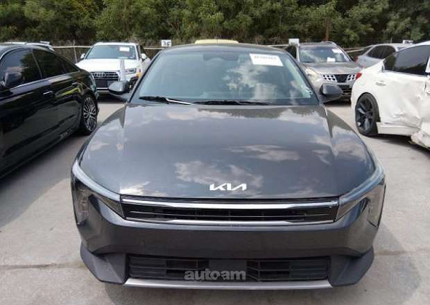 Kia K4
