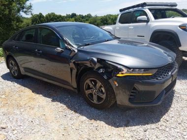 Kia K5  2021 