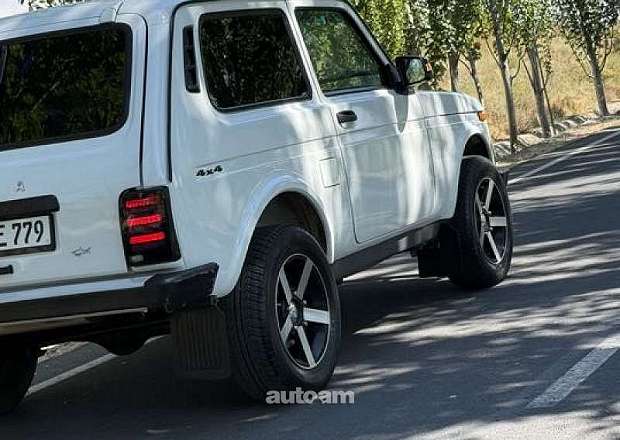 VAZ (Lada) 2121 NIVA (4x4) 2006 — լուսանկար 14