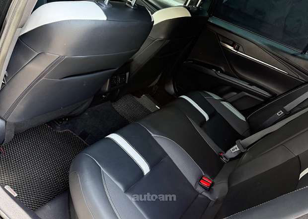 Toyota Camry 2025 — լուսանկար 8