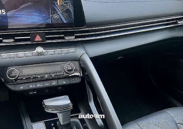 Hyundai Elantra 2023 — фото 11