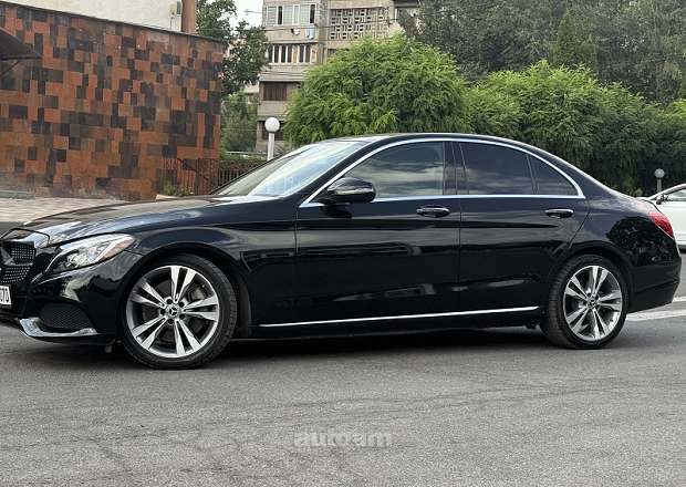 Mercedes-Benz C 300