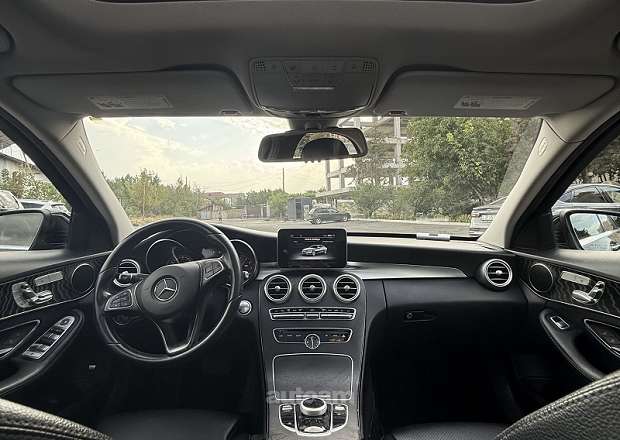 Mercedes-Benz C 300