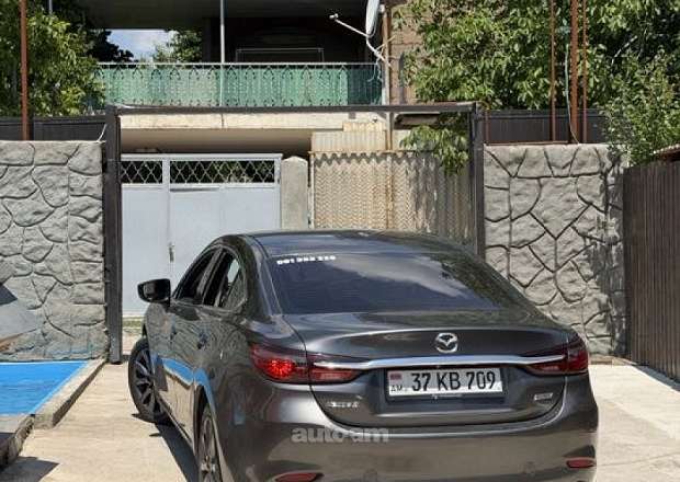 Mazda 6