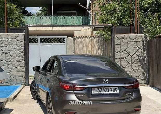 Mazda 6