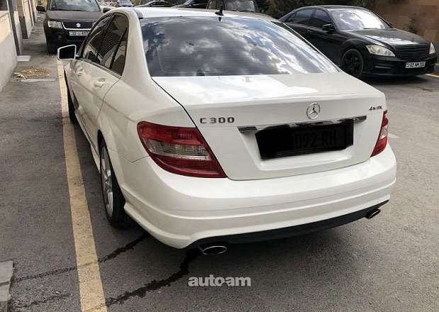 Mercedes-Benz C 300 2011 — լուսանկար 3