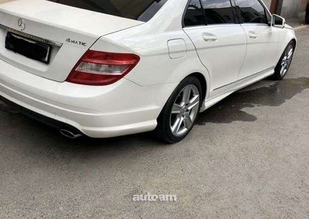 Mercedes-Benz C 300 2011 — լուսանկար 4