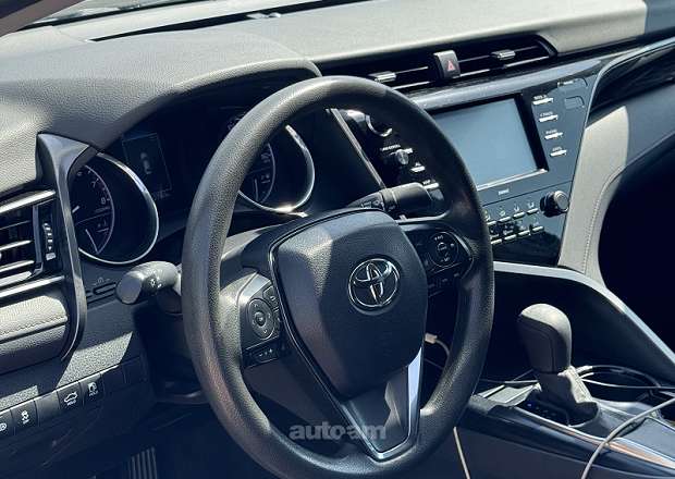 Toyota Camry 2020 — photo 7