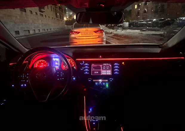 Toyota Camry 2020 — լուսանկար 8