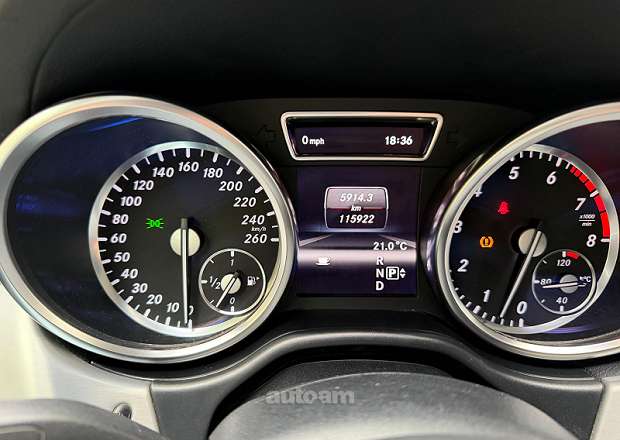 Mercedes-Benz GL 500 2012 — լուսանկար 5