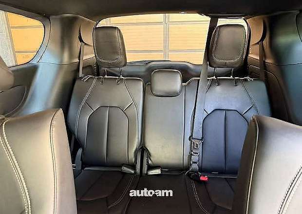 Chrysler Pacifica 2025 — լուսանկար 10