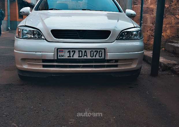 Opel Astra 1999 — photo 1