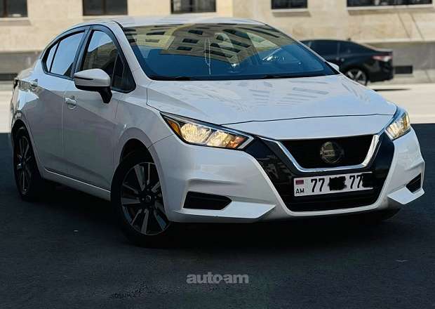 Nissan Versa 2020 — photo 1