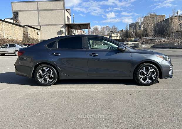 Kia Forte 2019 — լուսանկար 6