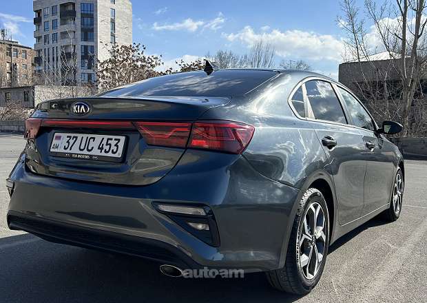 Kia Forte 2019 — լուսանկար 5