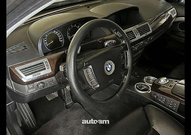 BMW 745 2004 — լուսանկար 5