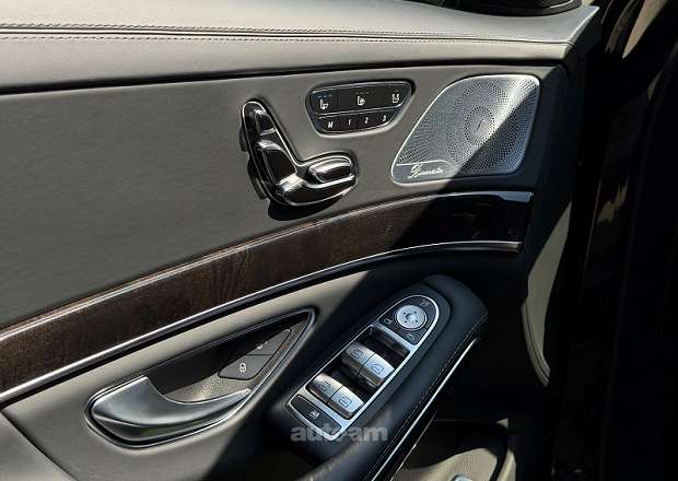 Mercedes-Benz S 560