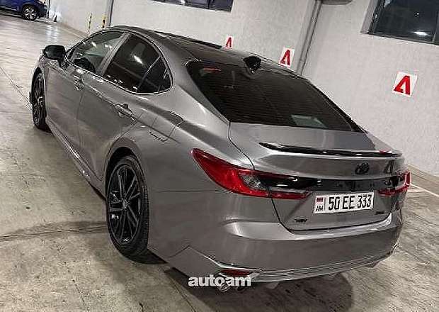 Toyota Camry 2025 — լուսանկար 5