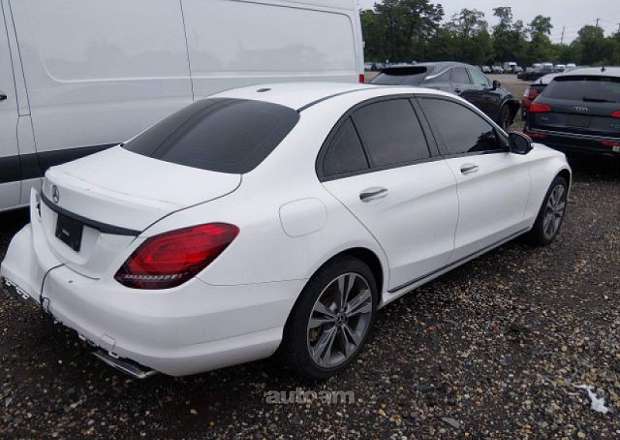 Mercedes-Benz C 300