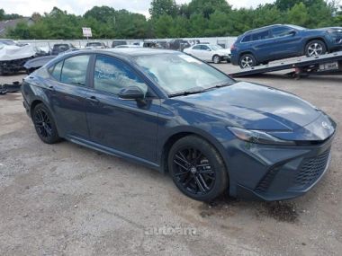 Toyota Camry  2025 