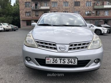 Nissan Tiida  2008 
