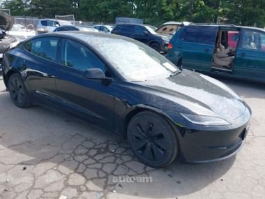 Tesla Model 3  2024 