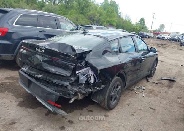 Kia K4