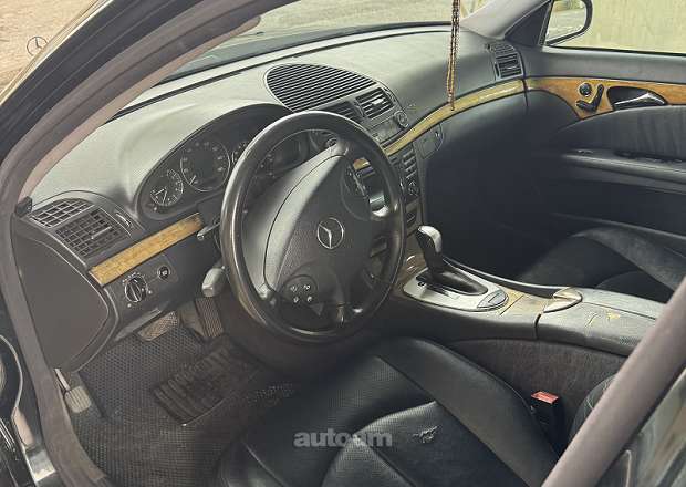 Mercedes-Benz E 320 2003 — photo 6