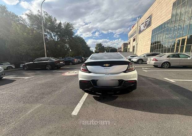 Chevrolet Volt 2019 — photo 4