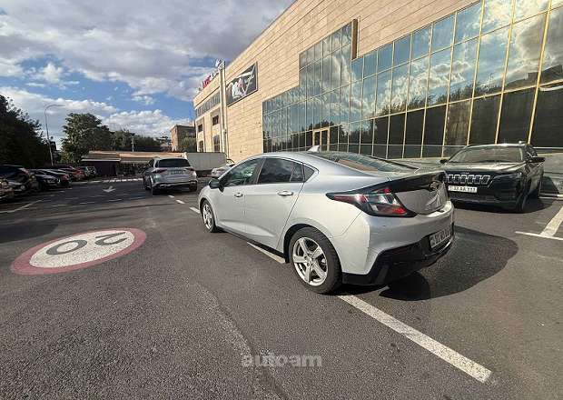 Chevrolet Volt 2019 — photo 5