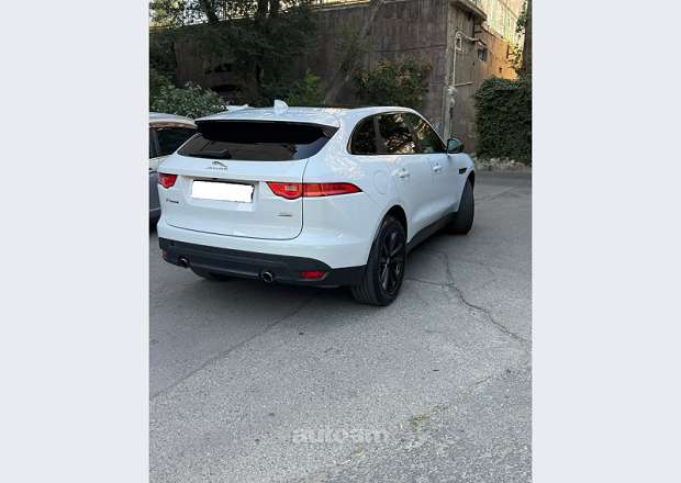 Jaguar F-Pace