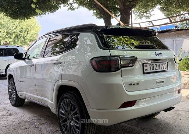 Jeep Compass 2022 — фото 3