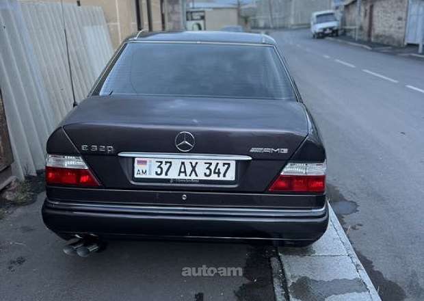 Mercedes-Benz 124 1994 — photo 10
