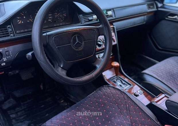 Mercedes-Benz 124 1994 — photo 8