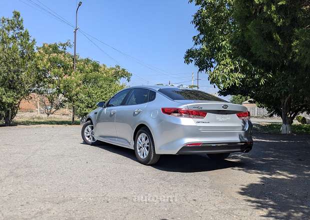 Kia Optima 2017 — լուսանկար 2